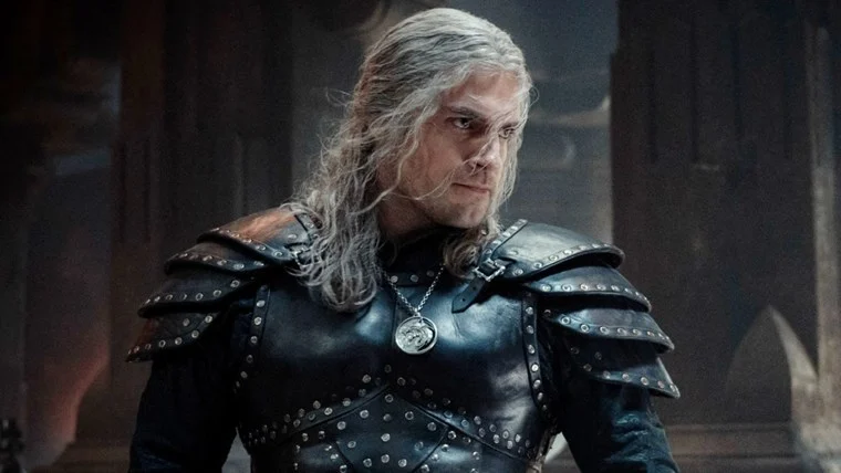 Henry Cavill The Witcher e Warhammer 40.000 che succede?