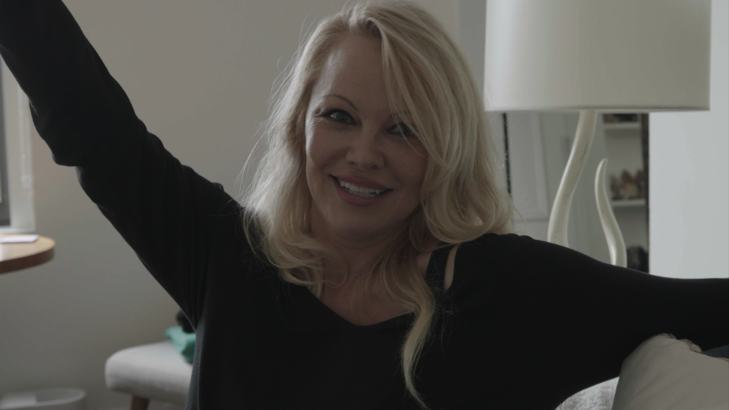 Pamela A Love Story Il Documentario Netflix Su Pamela Anderson Taxidriversit 0181